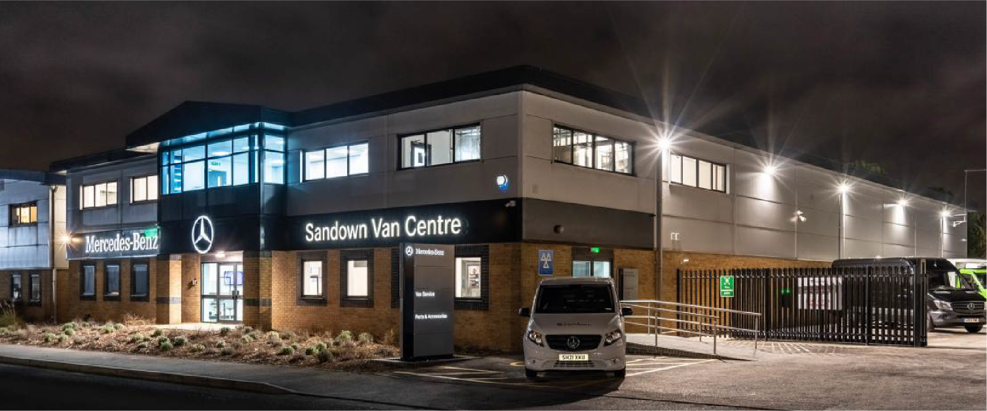 Mercedes-Benz, Pool - Sandown Van Centre